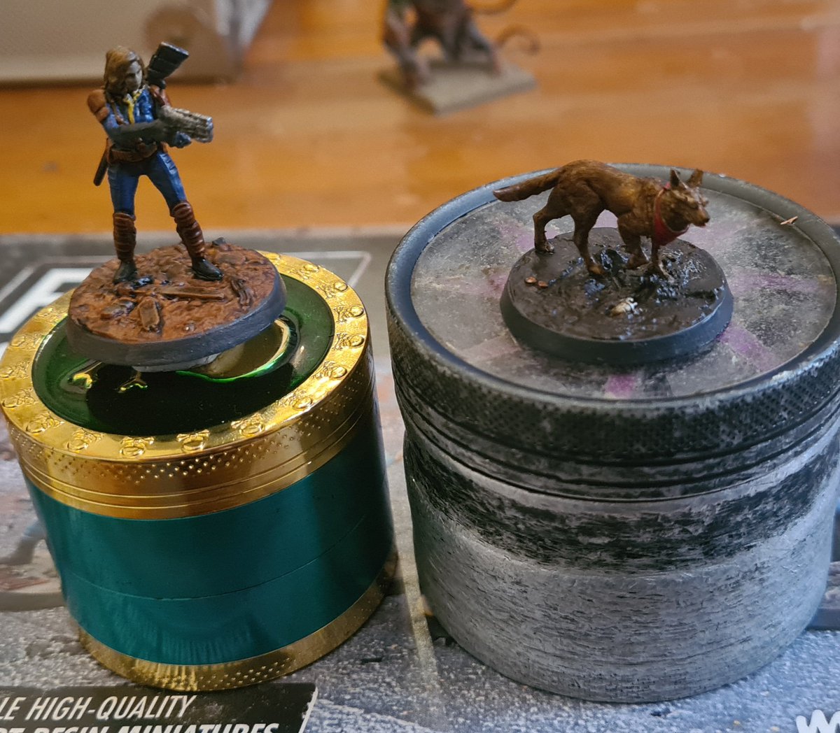 D0llpetal's tweet photo. Painted some miniatures today 

#Fallout #falloutvault #miniatures https://t.co/aNpiya2kbh