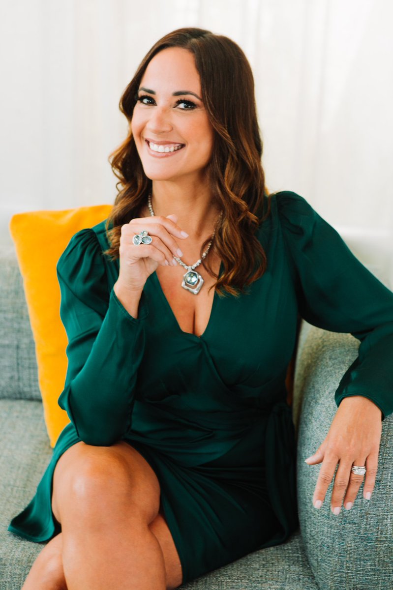 #AdvisoryBoardSpotlight 🚨 We’re excited to welcome @ArturetJomarie, Vice President of Sales and Marketing at #BluHost to our Advisory Board! 🥂🎉🇵🇷 #hsmaipuertorico #hsmai #hospitality