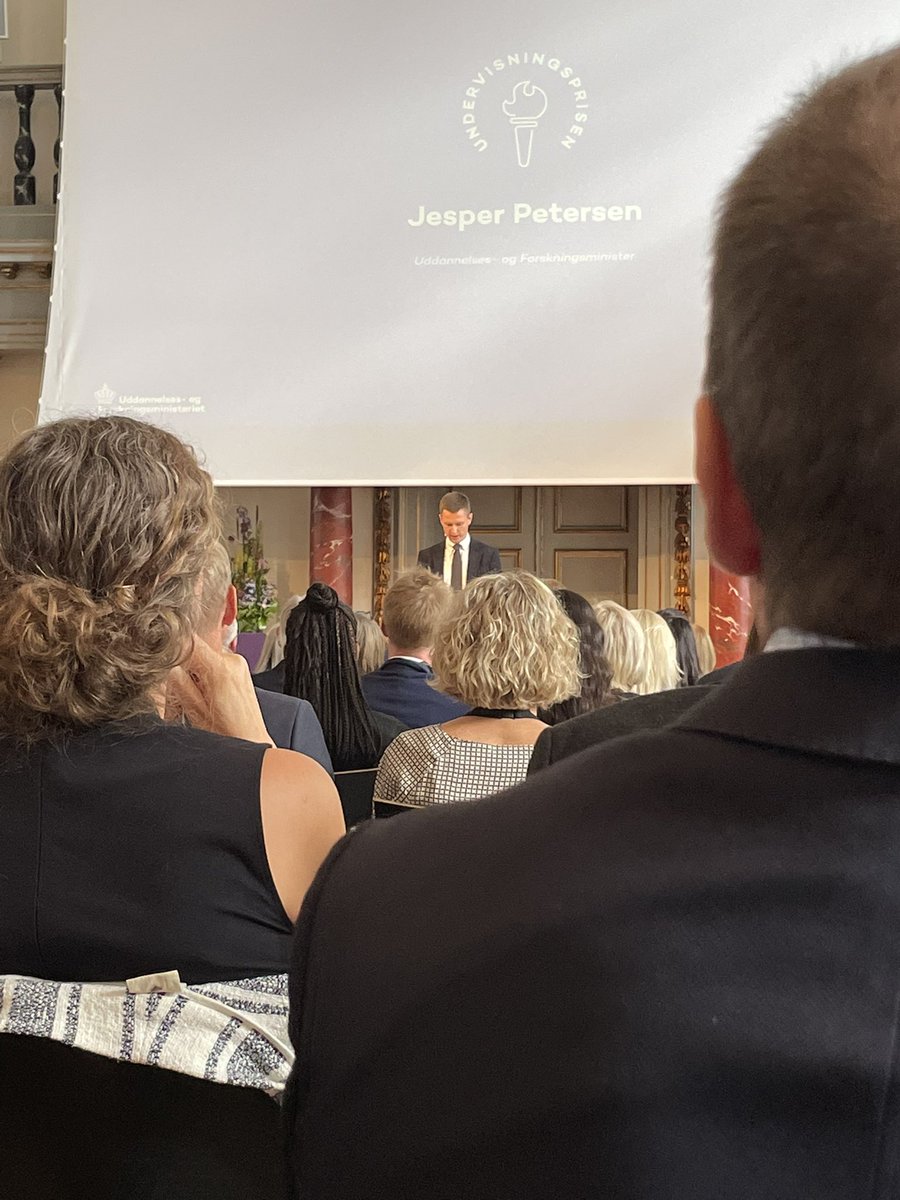 HDamkier's tweet photo. This is a list I’m extremely proud to be on. The nominees for the Danish Teaching Award. Congrats to all the Winners and all the other nominees. Thank you to the ministry for highlighting the value of teachers in higher education. And Thank you @AarhusUni for the nomination https://t.co/CDUjFS49Qj