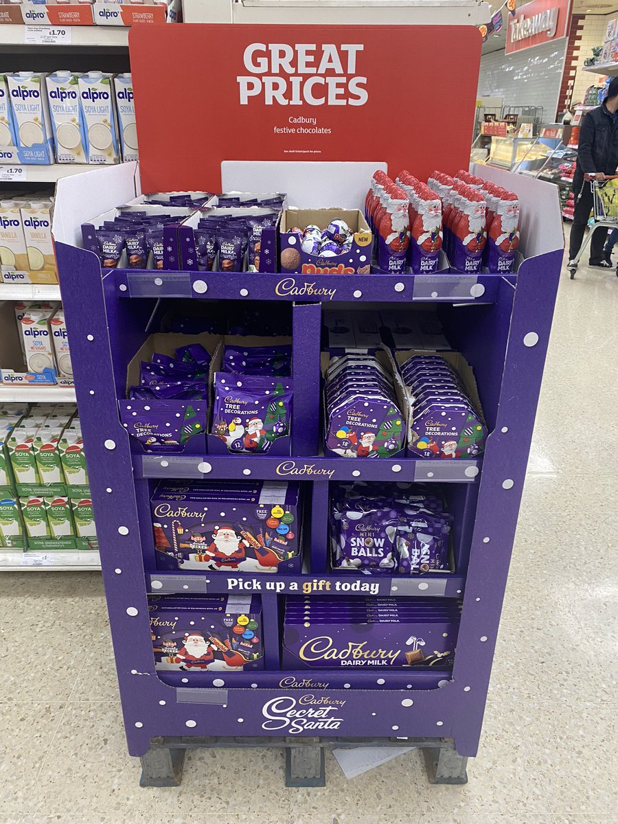 Lorzosaur's tweet photo. @sainsburys it is August. This is unacceptable behaviour https://t.co/v3j6FO8F17