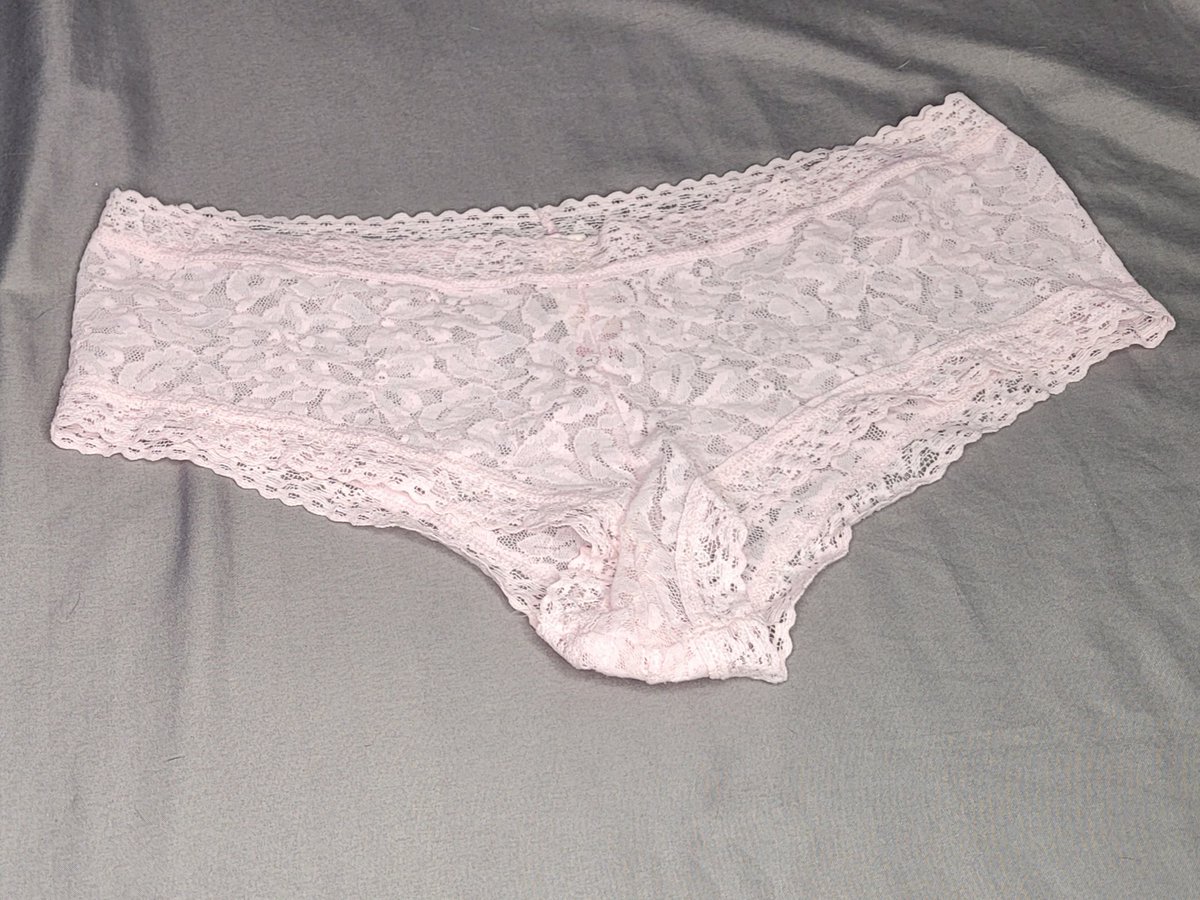 Lucelucy3's tweet photo. Join me on #onlyfans today! Free to subscribe. https://t.co/anNH0nsplH
#usedpanties #panties #dirtypanties #pantyfetish #pantyseller #wornpanties #usedunderwear #sellingpanties #sellingcontent #buyingcontent #selling #buying #content #NSFW https://t.co/SThC6z3cLQ
