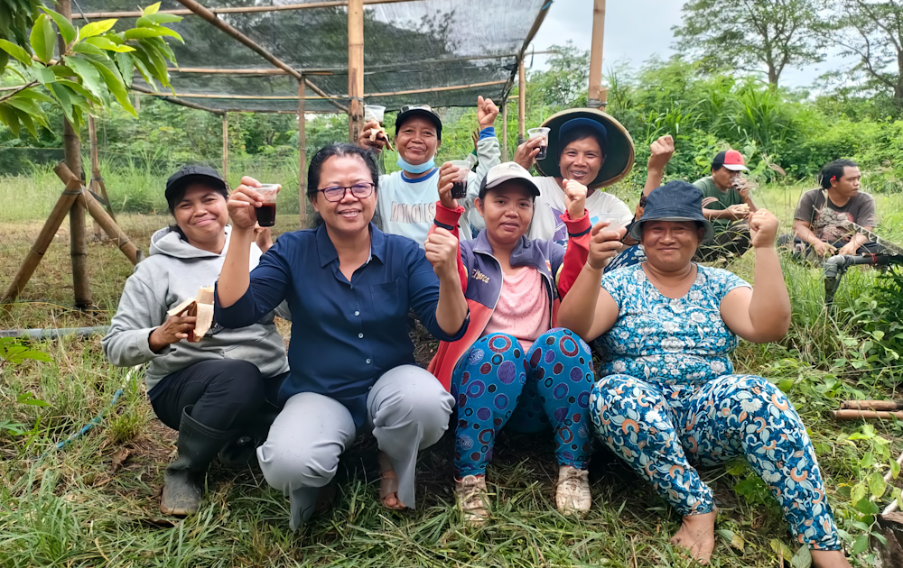 NGOsource's tweet photo. As part of our celebration of #IndonesiaIndependenceDay, we’re highlighting stories of Indonesian #CivilSociety.
Take a look at how #NGOsource member, @FordFoundation, is working to strengthen civil society in #Indonesia: https://t.co/ouDdhyEhS9
#NGO #CivilSociety https://t.co/nbG2Ltypbn