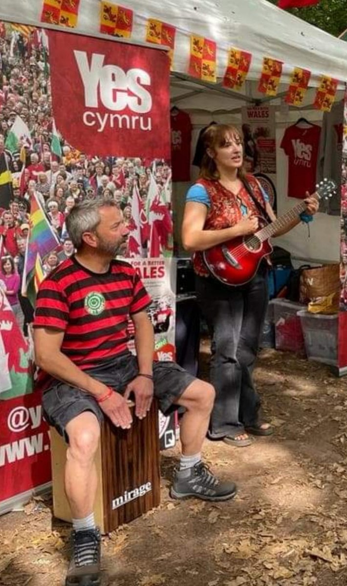 YesCymru tweet media