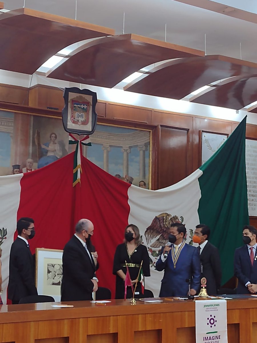 AndyMandy68's tweet photo. Toma de protesta del Club Rotaract Zona Rosa en la Cámara de Diputados del Estado de México, mucho éxito chic@s https://t.co/F2lNo85unq