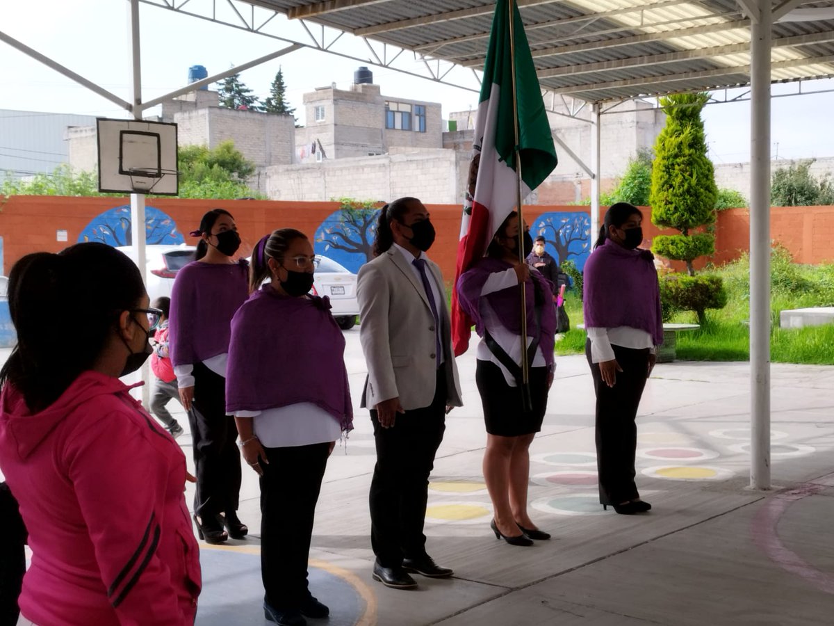 cocosgomez's tweet photo. CAM 72, ceremonia de inicio de #cicloescolar 2022-2023 #Otzolotepec para las niñas y niños del #Edoméx mucho éxito en el primer Día de clases  @geramonro05 @TinocoGRogelio @RebecaSaldaa13 @lucero082 https://t.co/auxv1NWCmW