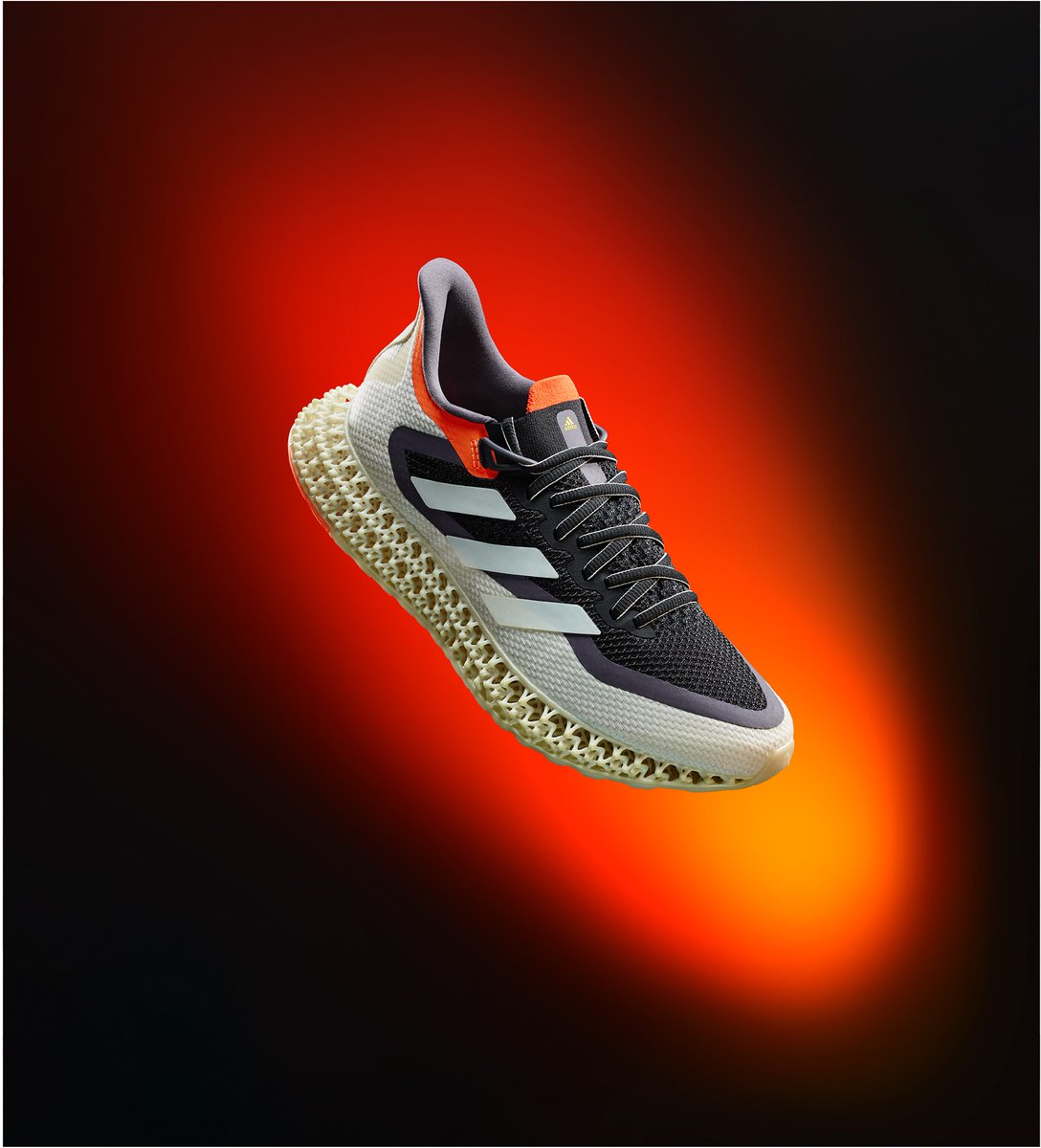 Carbon's tweet photo. Drop it like it's hot🔥. adidas's latest drop of 4DFWD 2 is hot 🔥
Designed to move you forward-generating over 3x as much forward motion. 4DFWD 2 is the next generation of 4D tech available today, and T3 2021 Running Shoe of the Year 💣💥. https://t.co/Ci7cKts2ja https://t.co/kY9egsdf6Y