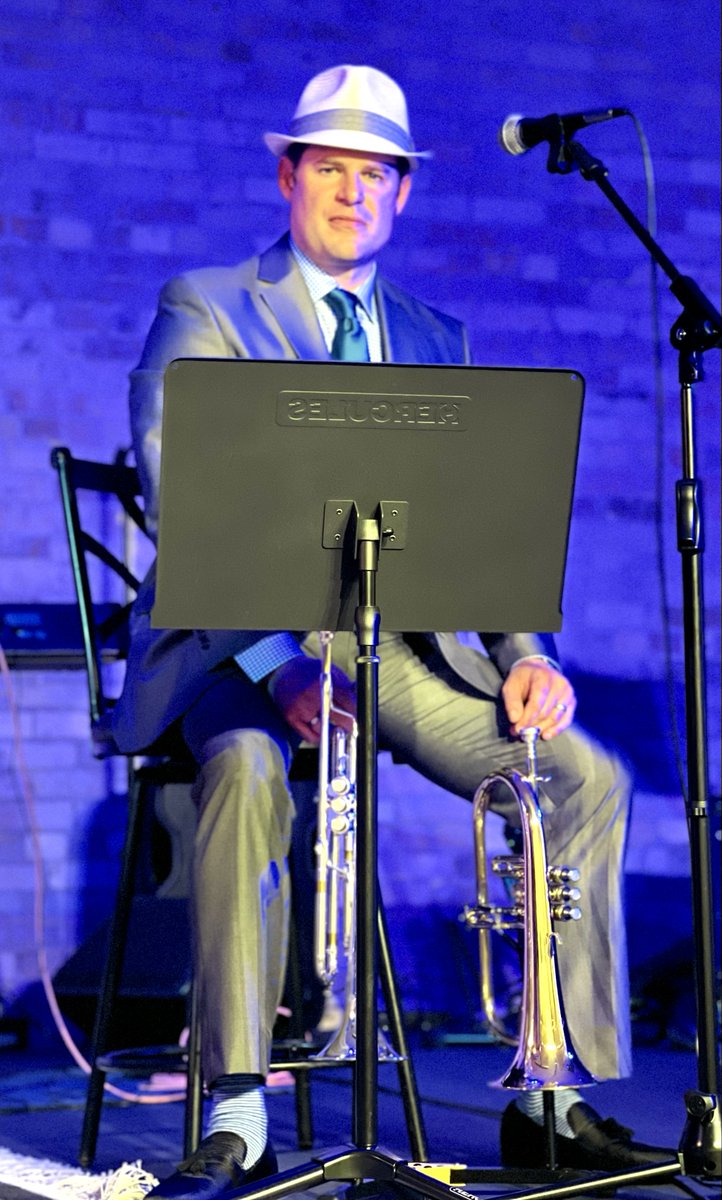 xobrass's tweet photo. XO Artist Jonathon LaFlamme proudly displaying his 1600i XO Bb Trumpet and 1646 XO Flugelhorn. #xobrass https://t.co/CrQx5hUMtx