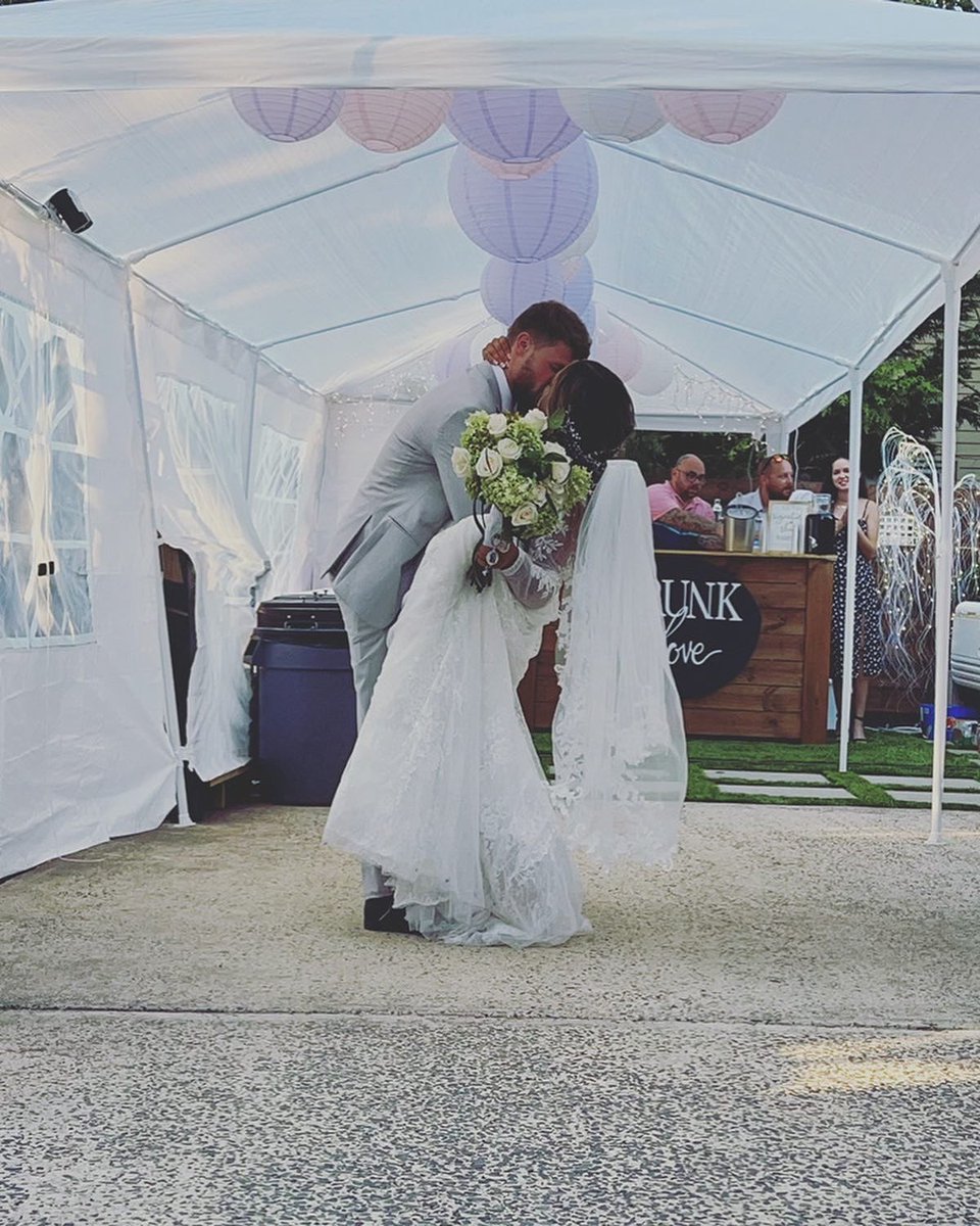 KaylaPerrineee's tweet photo. Just married my best friend on Saturday no big deal 💜💍 https://t.co/JoCJX1WJPZ