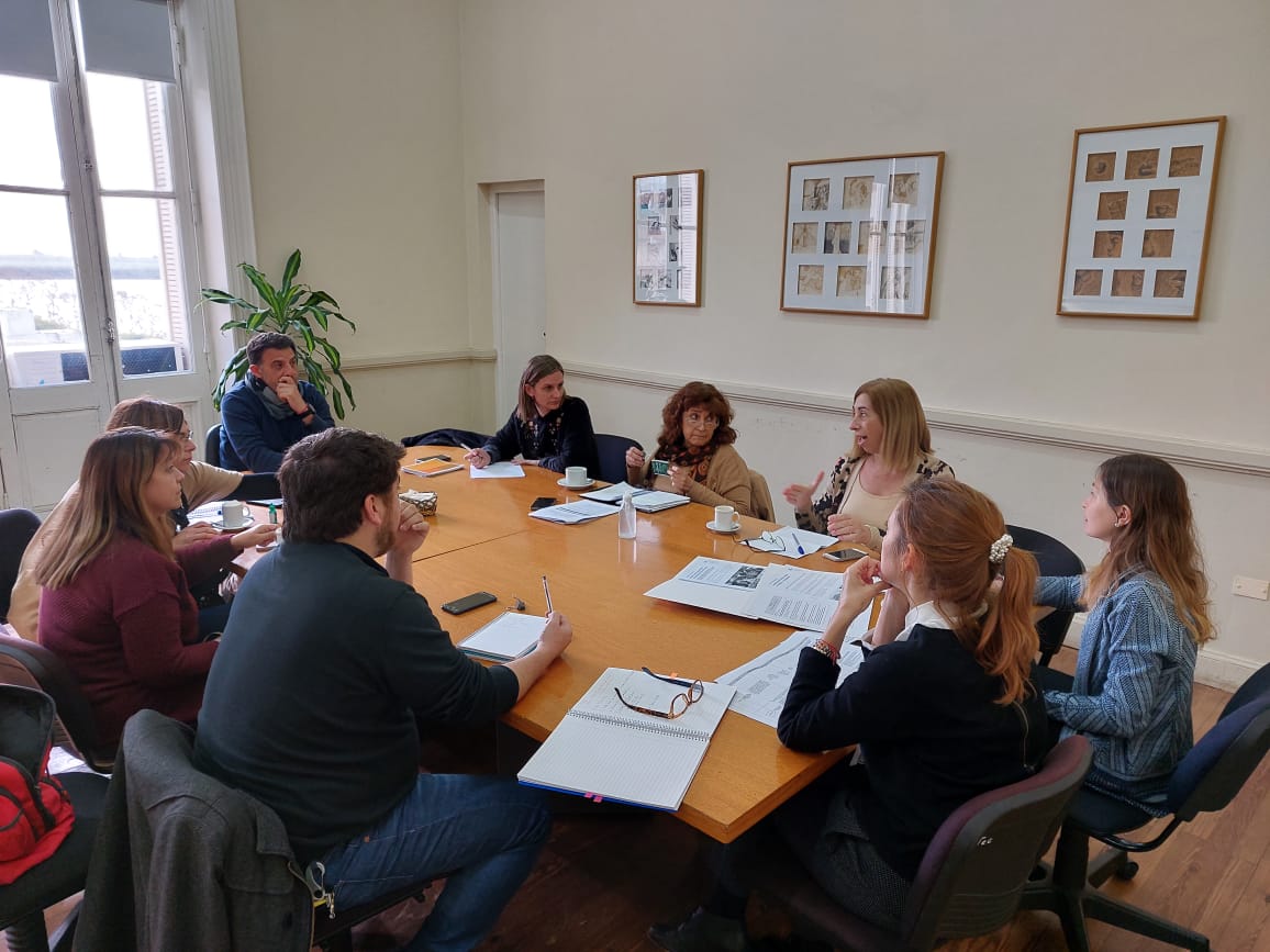 CercaniaRos's tweet photo. SEGUIMIENTO PRESUPUESTO PARTICIPATIVO 2023

Se están realizando reuniones con las diferentes Secretarías que tendrán a cargo la ejecución de los proyectos ganadores de esta edición. 

También se están llevando adelante reuniones con vecinos para informar sobre sus avances. https://t.co/RCmh2n0BHN