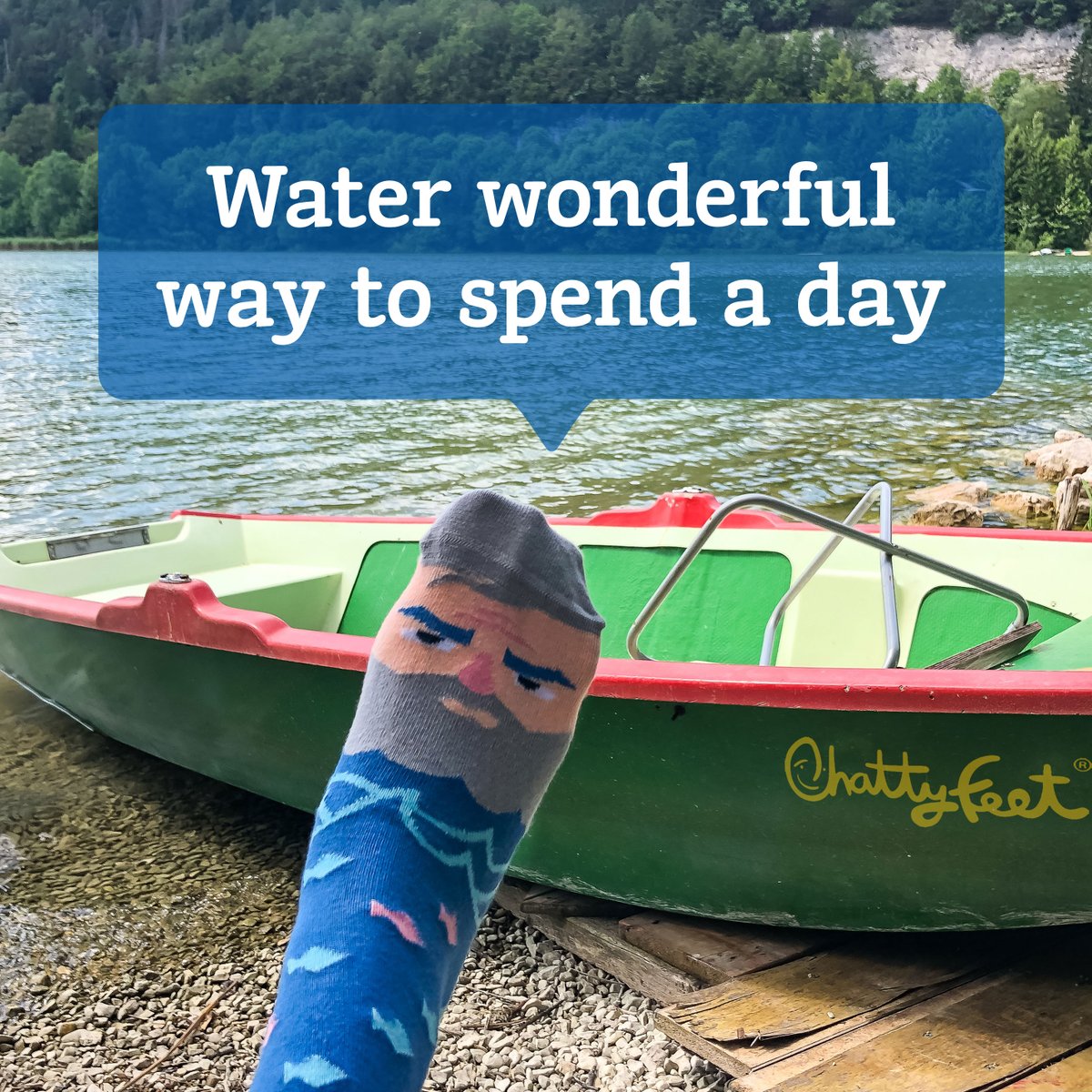 ChattyFeet's tweet photo. Happy Bank Holiday!
Here’s Ernestoe Hemingway making the most of the boat-iful weather.
#BankHoliday #LiteratureSocks #BookLover #BookNerd #Bookstagram #ChattyFeet #CatchOfTheDay https://t.co/kzPbpigywR