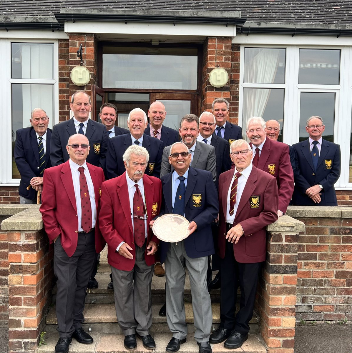 PhoenixGolfClub's tweet photo. 2022 Past Captains Day yesterday. Congratulations to Riaz who won with an impressive 41 points closely run by Geoff with 40 points. 👏⛳️ https://t.co/tBvRlaohJD