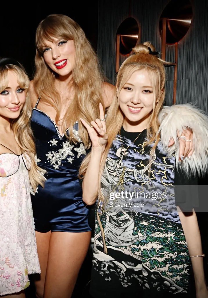 rshourly's tweet photo. ROSÉ MET TAYLOR AND NICKI MINAJ ??? https://t.co/ZjWY2QD5Dy