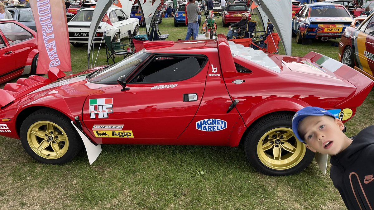 eggsecurity's tweet image. Great day at Thoresby Hall Classic Car Meeting