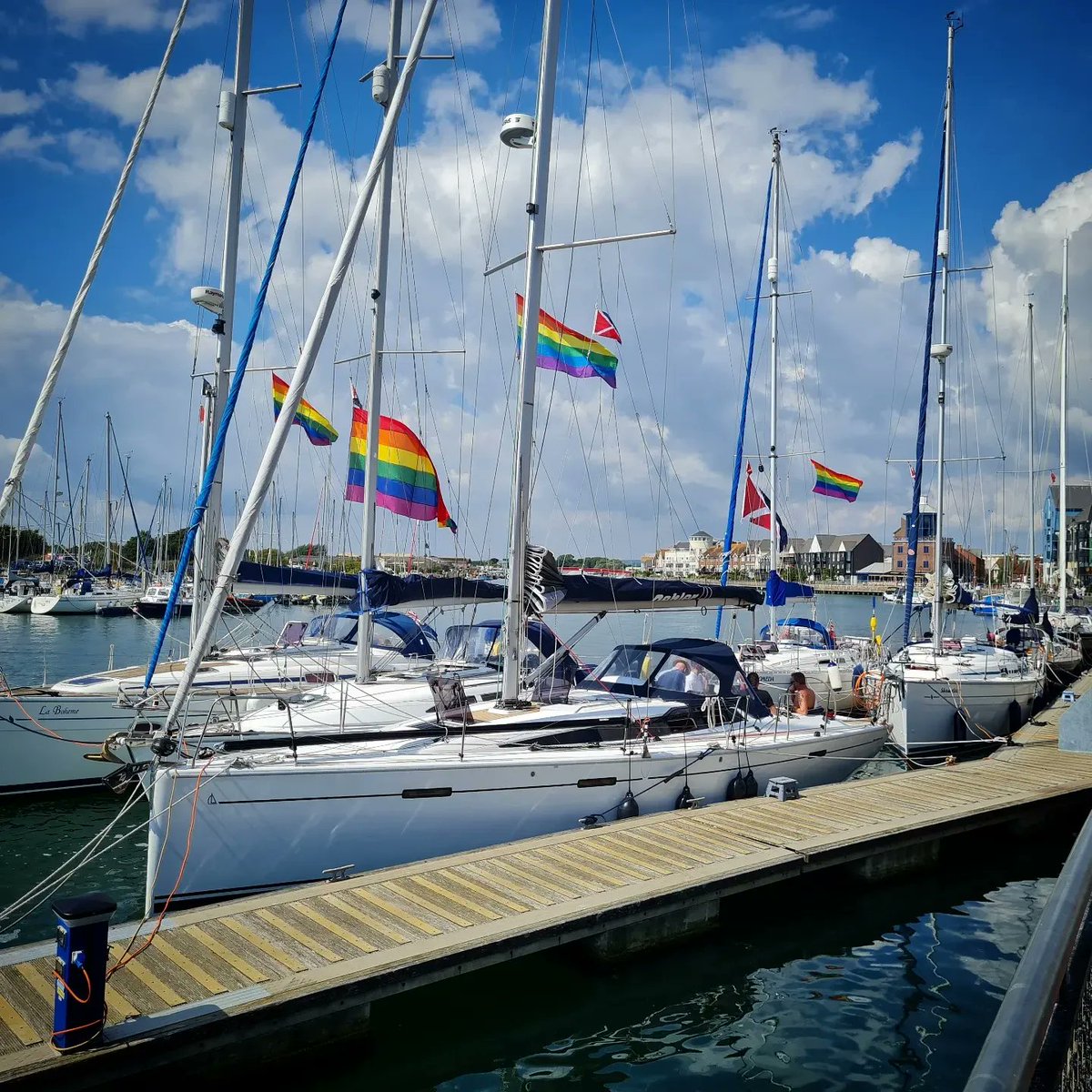 GaySailingUK's tweet photo. A warm welcome from @litharbour for our August Bank Holiday rally! A fantastic weekend with a walk up the Arun to Arundel for the festival &amp; a lovely sunset bbq

#sailing #sailingclub #lgbtq #gay #gaysailing #lesbian  #bisexual #transgender #instagay #inclusive #littlehampton https://t.co/agJoOZJoxE