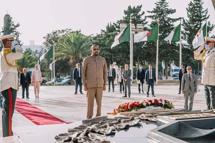 HayleyRaki's tweet photo. #Tigray, #Ethiopia
Why are the ENDF fighting against their own ppl? Why are the Amhara forces fighting against Tigray? To annex Western Tigray to Amhara? To serve egos of @AbiyAhmedAli and #Afeworki? as Ethiopian, please advocate for a peace. Tigrayan are fighting for survival.
1 https://t.co/EEaWRagPCC
