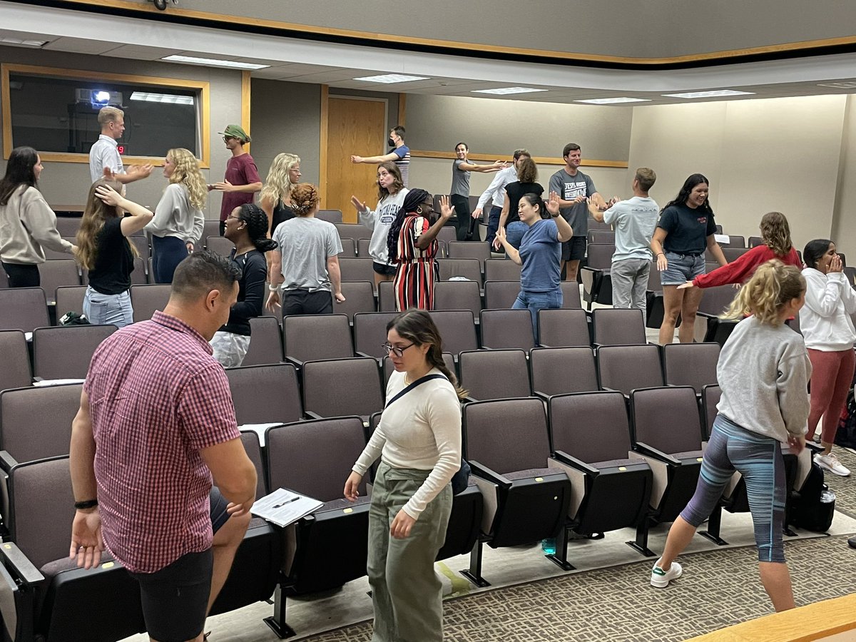 mededmatt's tweet photo. Just a little communication training this morning with @IUMedSchool MS1s using an applied improvisation approach. Thanks @WeccaBisner and @kristalongtin for the assistance and collaboration! #meded https://t.co/tWN5TAIv82