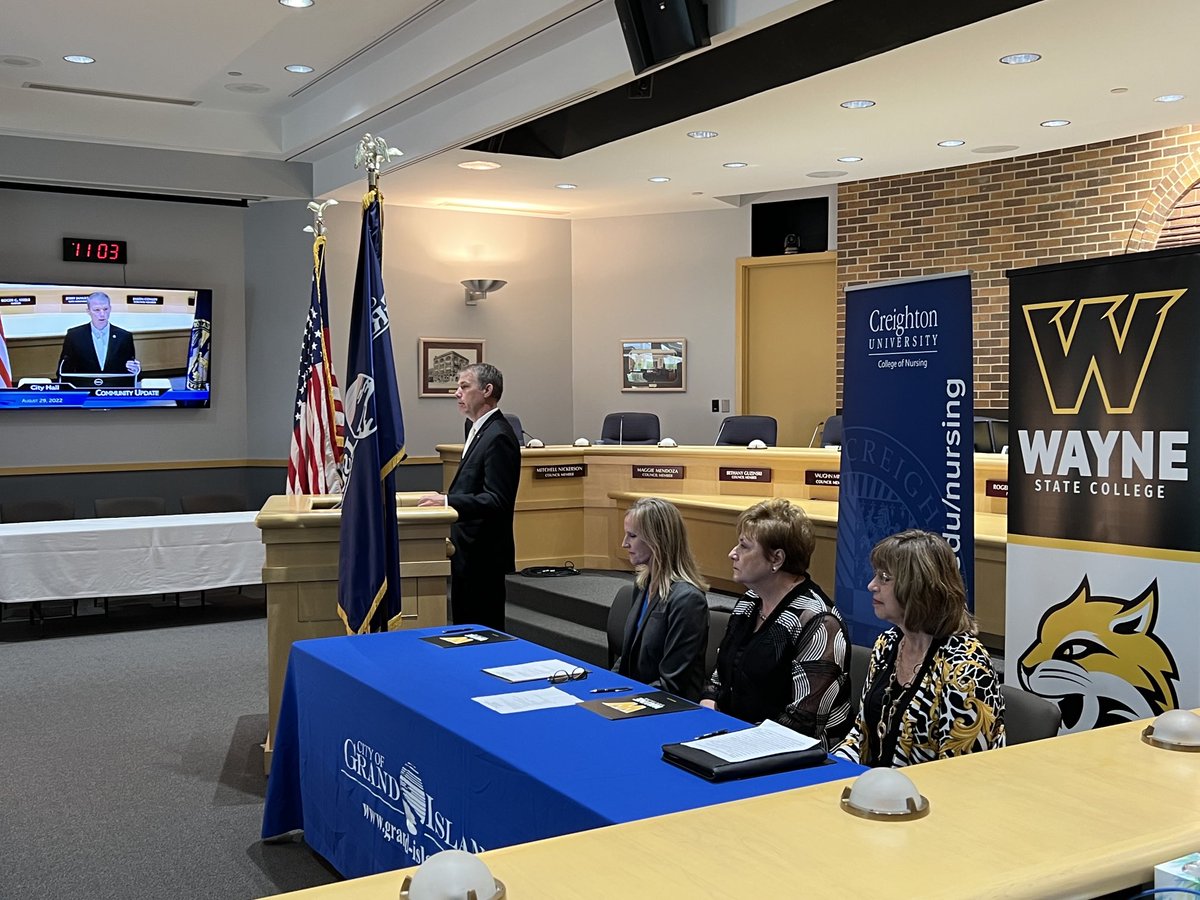wscadmissions's tweet photo. Proud to be in @CityofGI with colleagues from @Creighton to announce a new 3+1 opportunity in supporting Nursing in central Nebraska. #gr8day #forNebraska https://t.co/oZShv3ODI0