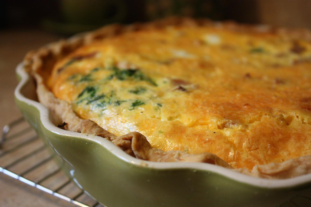 BACON BROCCOLI CHEDDAR QUICHE