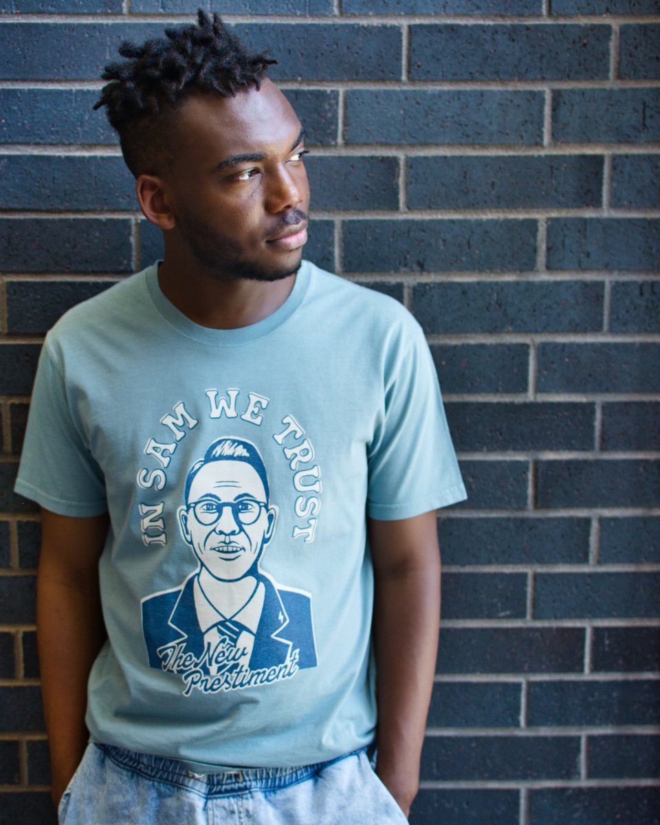 Looking forward to watching games in this tee this year. 🙌🏻