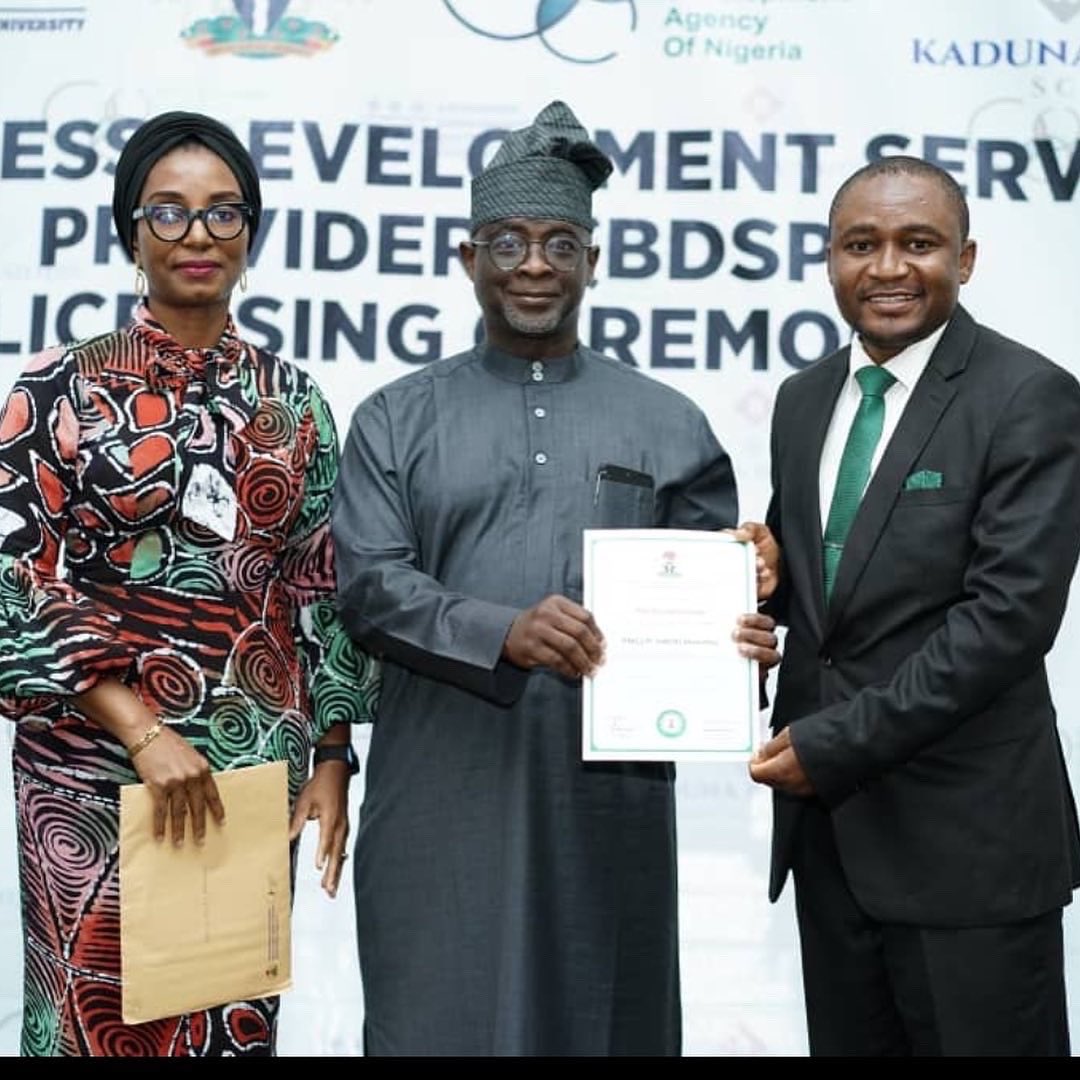 KadBizSchool's tweet photo. Kaduna Business School, together with @smedaninfo and @LBSNigeria held a licensing award ceremony for their Business Development Service Providers (BDSP) today.   

Be the change that MSMEs need in Nigeria!   

Congratulations to our BDSPs🎉

#BDSP
#Kadbizsch 
#entrepreneur https://t.co/E0ItQsS6AZ