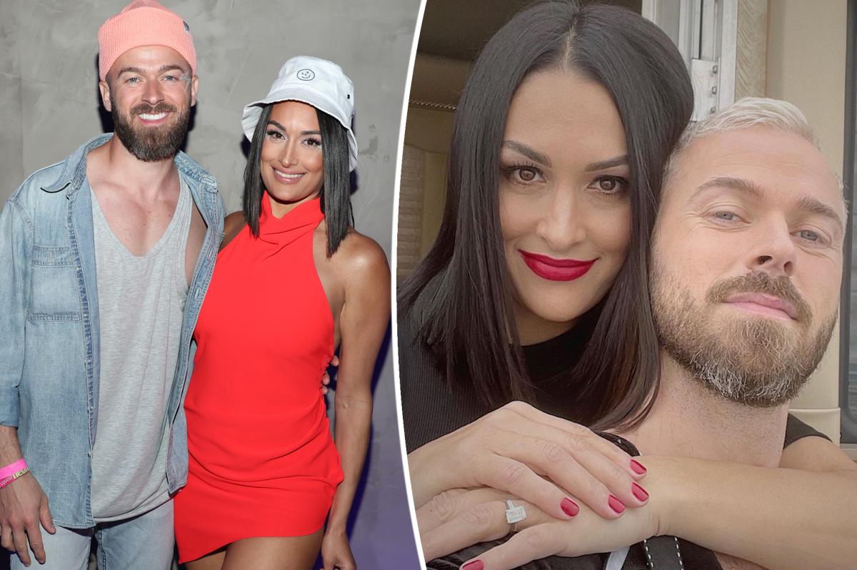 RT @PageSix: Artem Chigvintsev, Nikki Bella married in Paris nearly 3 years after engagement https://t.co/jr70QM0mWJ https://t.co/Mb8or7rev6