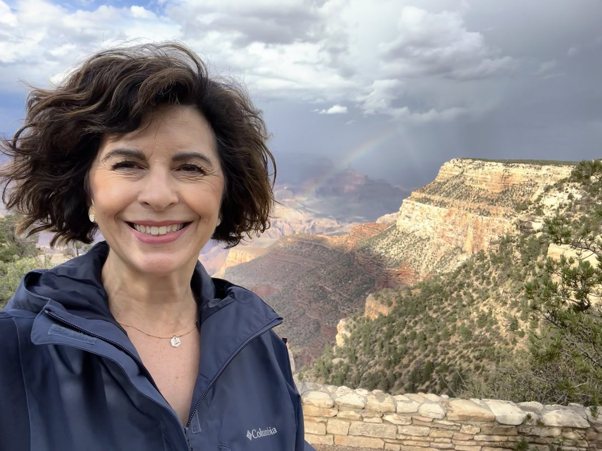 Stephanie Cates tweet media