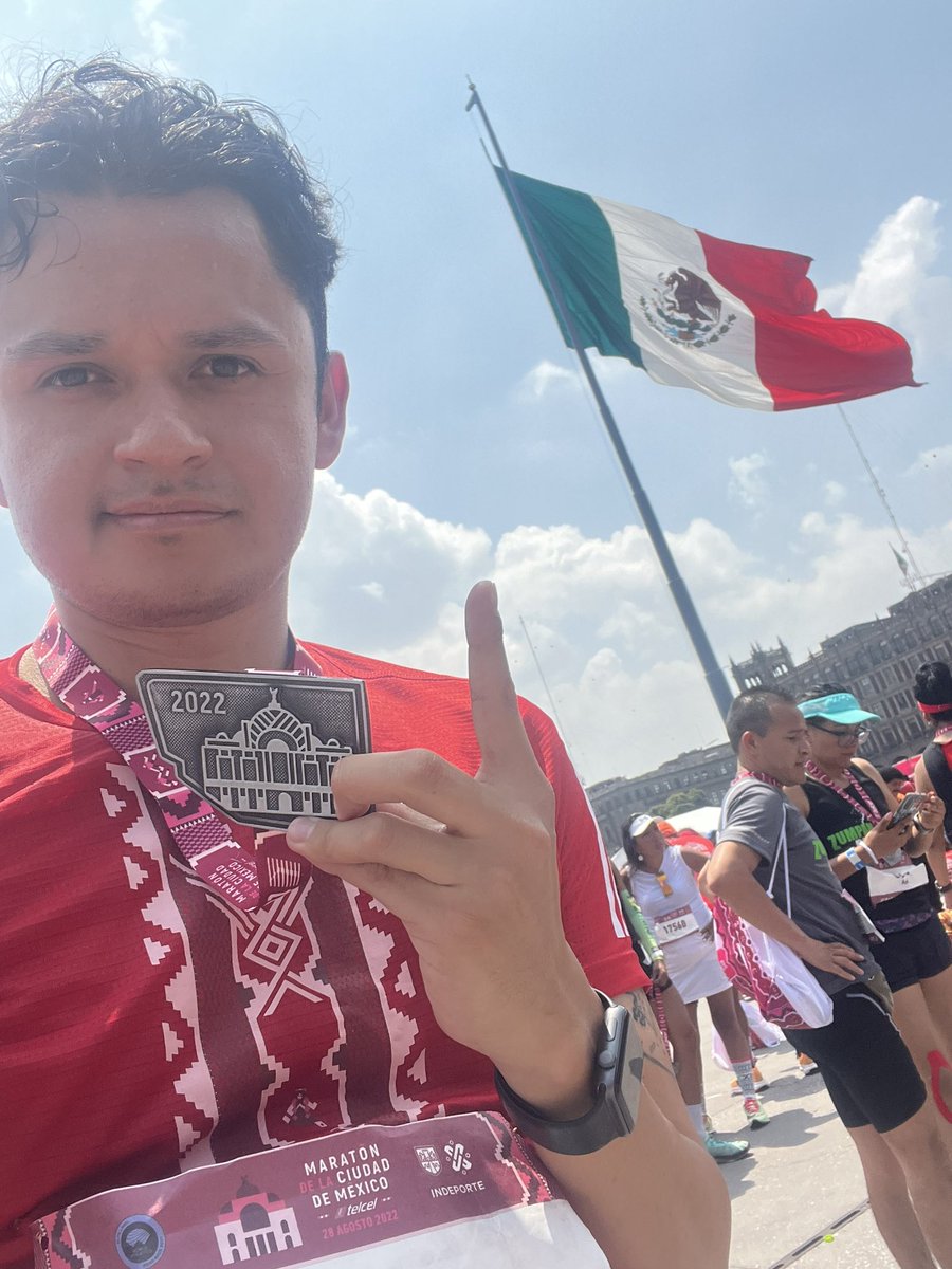 gdegerardo1's tweet photo. @MaratonCDMX @Telcel El primero #MedalMonday #MaratonCDMX2022 https://t.co/N53bhnfcnc