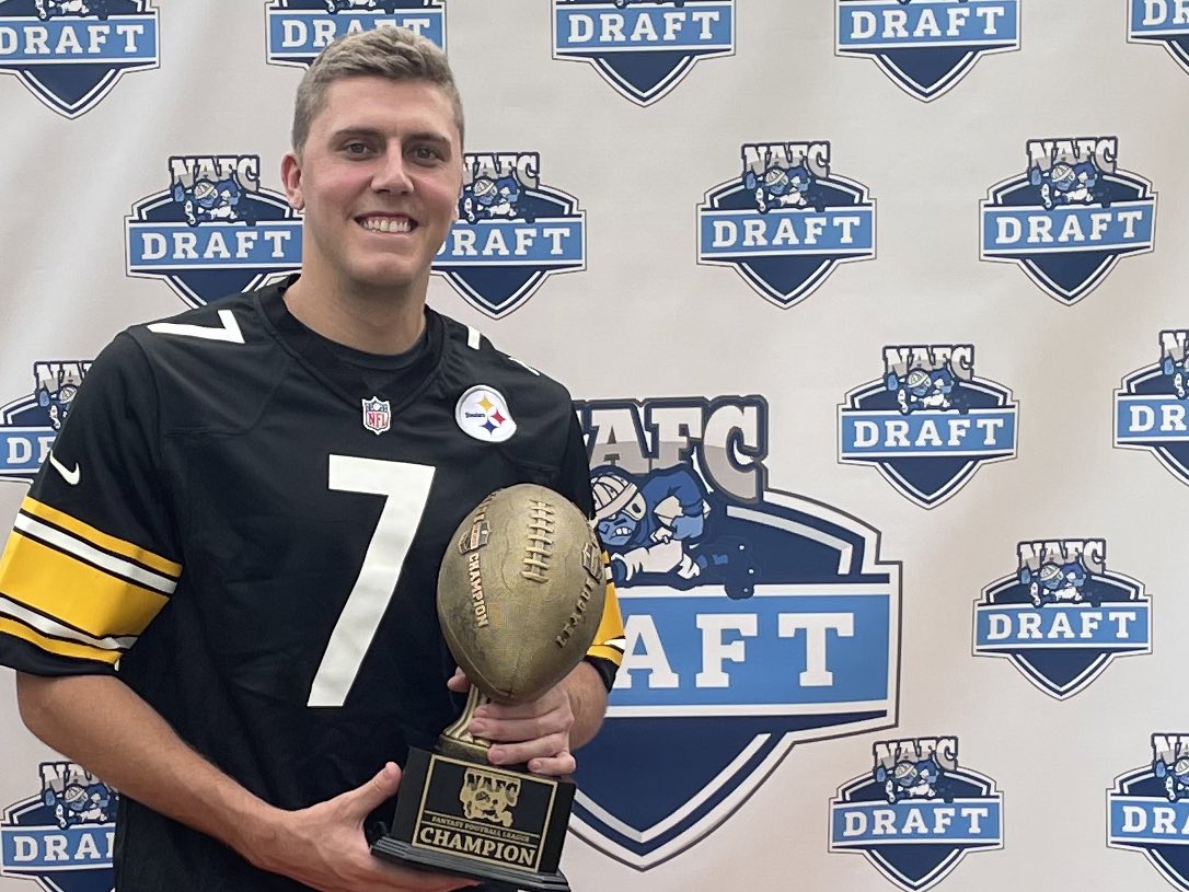 NAFCFantasy's tweet image. Nine years in the making, but @AddisonRoss12 finally gets his trophy presentation for the 2013 Iowa Rebel Killers’ Yuma Bowl V win over the GMEN. #FantasyFootball #AlwaysaVIP