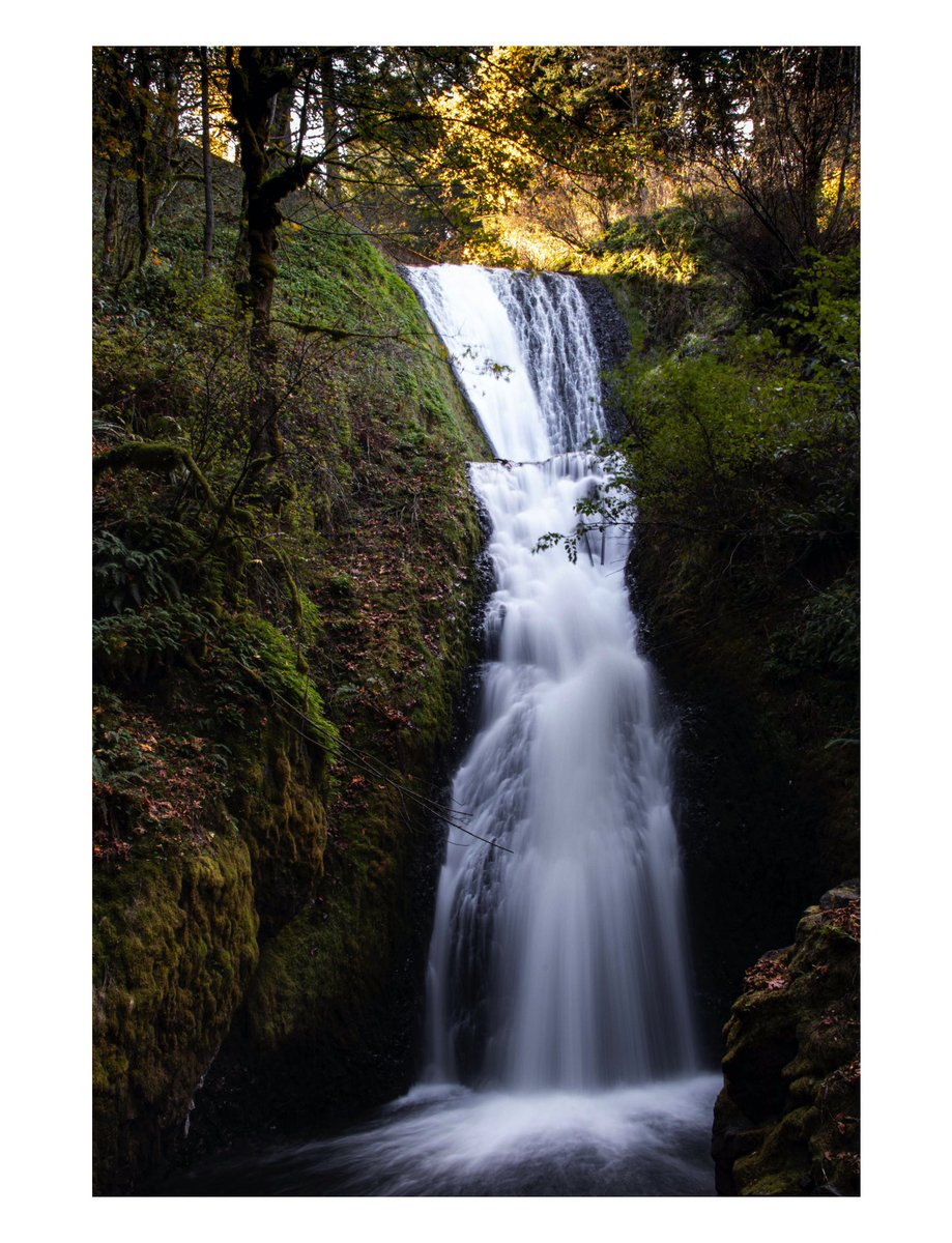 Ocampster's tweet photo. Hey everyone I just wanted to come on here to let everyone know I’m selling frameless prints! You can get yourself a beautiful high quality print of the photos below 👇 and I’m going to be adding more photos in the future 🙌🏻 link in my bio https://t.co/jttZLXjBds
