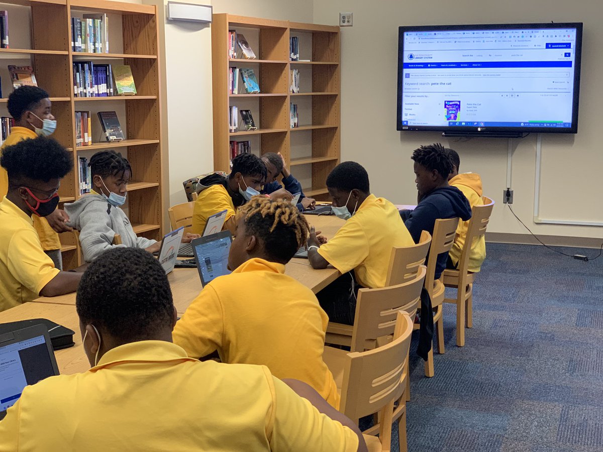 School Library Media Center Orientation & scavenger hunt was a SUCCESS! 🦅🥰😊 #grandreopening #buildingourBEST #readytoread @APSBESTACADEMY @TUKelley @reprimas