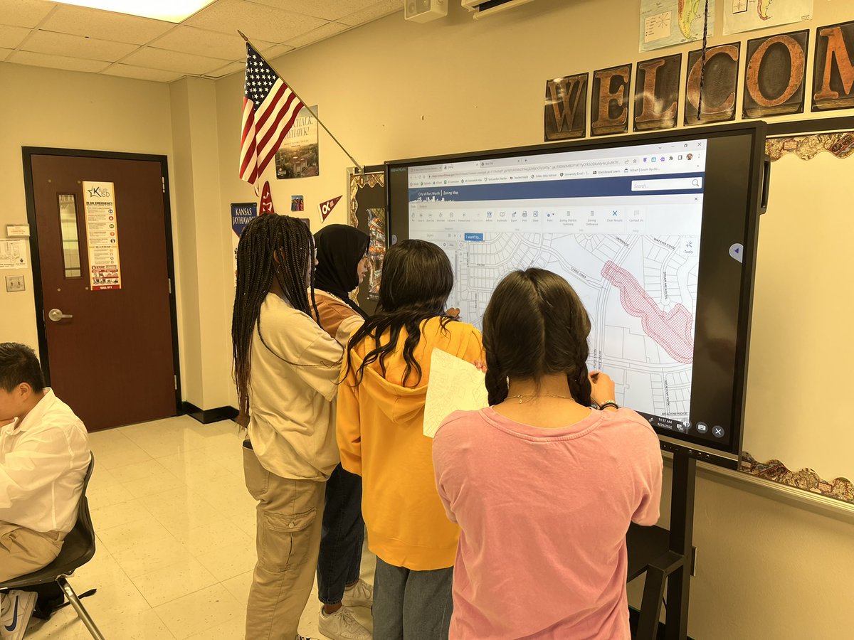 Freshman are collaborating on their first real-world PBL of the year in AP Human Geography today! <a href="/KISD_Academy/">Keller Collegiate Academy</a> <a href="/KellerISD/">Keller Schools</a>
