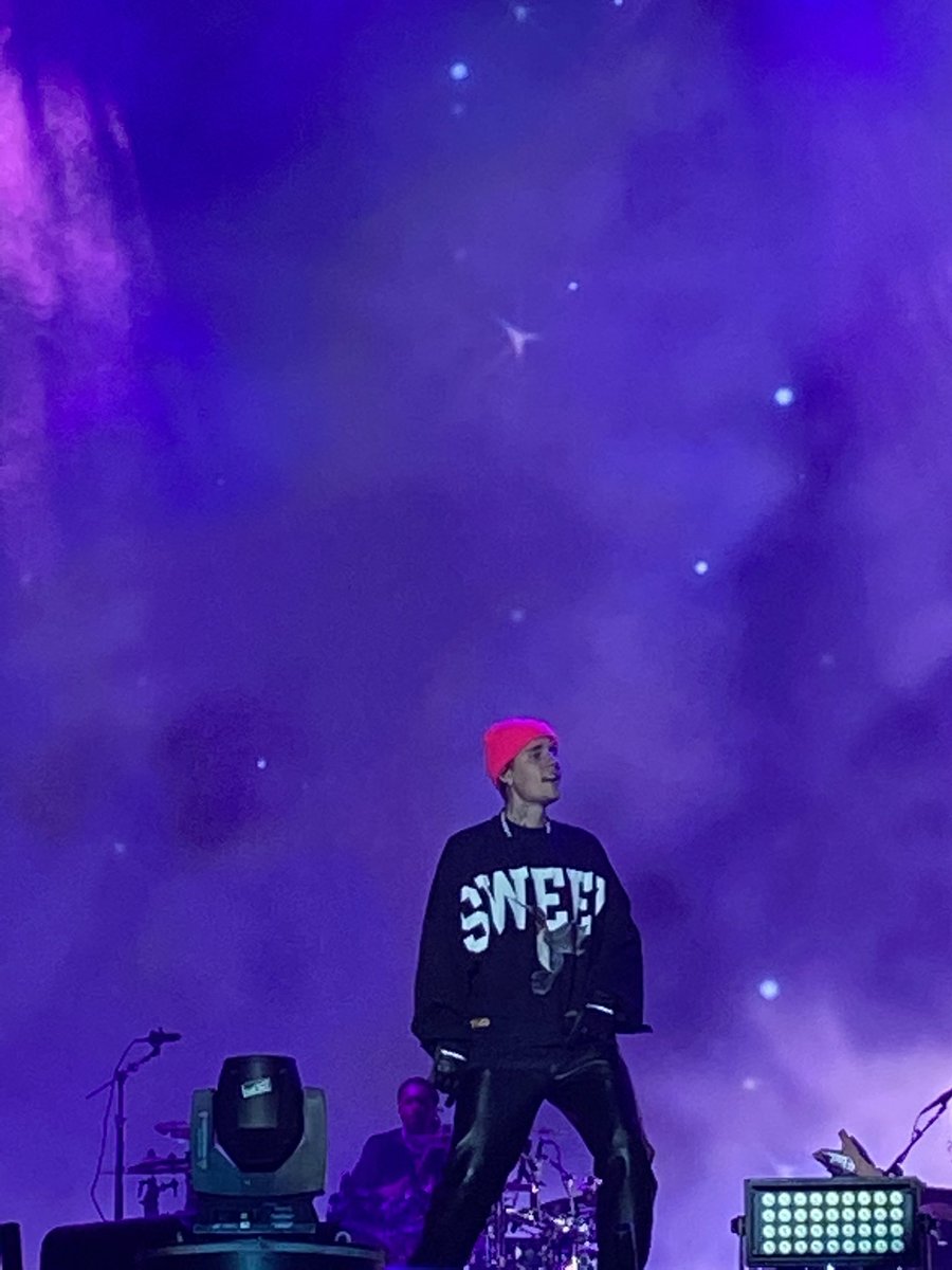 fecostaa's tweet photo. and that was touring in Europe to see my favorite human being 🫶🏻 https://t.co/XZASEH7pAg