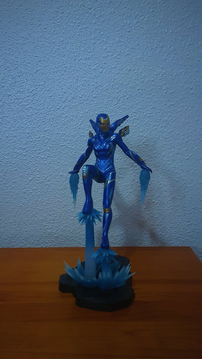 olbap_twitch's tweet photo. Vengo a enseñaros la nueva figura que me he comprado 🤭
#PepperPots con el traje que le hizo Tony para #AvengersEndGame
Es una locura de figura, me ha flipado y la verdad, a simple vista parece súper cara pero su precio es aceptable 🙌🏼
Pd: para los curiosos, me ha costado 44€ https://t.co/JKTcA30FpJ