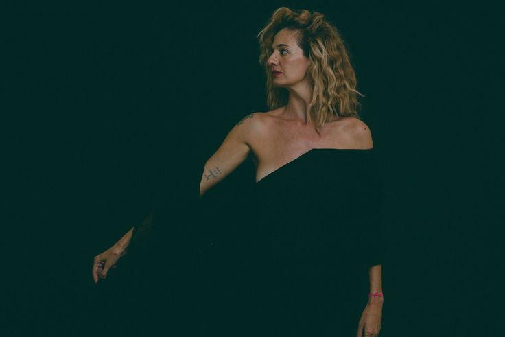 Resenhando's tweet photo. .: A cantora e compositora #Letrux apresenta repertório do álbum #AosPrantos, dias 2 e 3 de setembro, no teatro do #SescSantoAmaro. Saiba mais sobre os dois shows no link 👇🏻
https://t.co/asCewPPqeK https://t.co/fcmo9he43e
