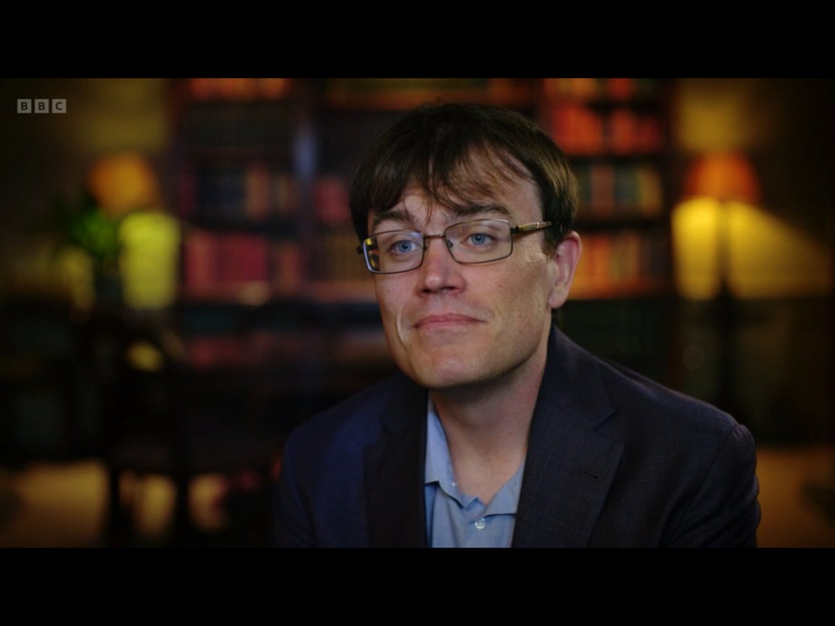 AndrewJazzie's tweet photo. The absolute joy on Eric Monkman’s face of meeting Stephen Hawking ❤️
#universitychallenge #universitychallengeat60 #ericmonkman #stephenhawking https://t.co/j3Dg7fZYgY
