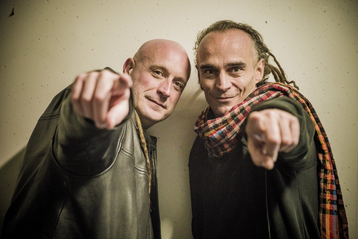 Mike et Riké, chanteurs de Sinsemilia, vous apporteront tout le bonheur du monde, le temps d'une soirée, avec leurs "Souvenirs de saltimbanques".
22 octobre à 20 heures 30 au Moulinet à Amboise.
Foodtruck tibétain et Bar sur place
22 € - Offre accessible au Yep's et Pass Culture