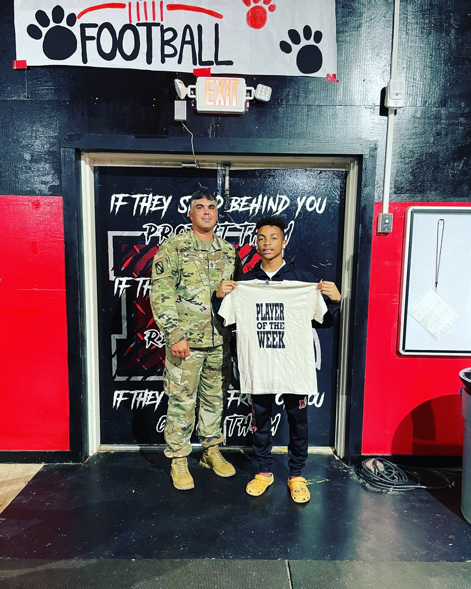 LocalRecruiter_'s tweet photo. This weeks Winston County Player of the Week takes us to Noxapater. 

QB/Athlete Kyle Phillips 
7/7 81 yards passing 1 TD 
5 rushes for 131 yards 1TD
3 tackles 1 fumble recovery

In a big win over Cross Creek rival Nanih Waiya 27-6. Congratulations
#playeroftheweek #football https://t.co/0J3MLoK156