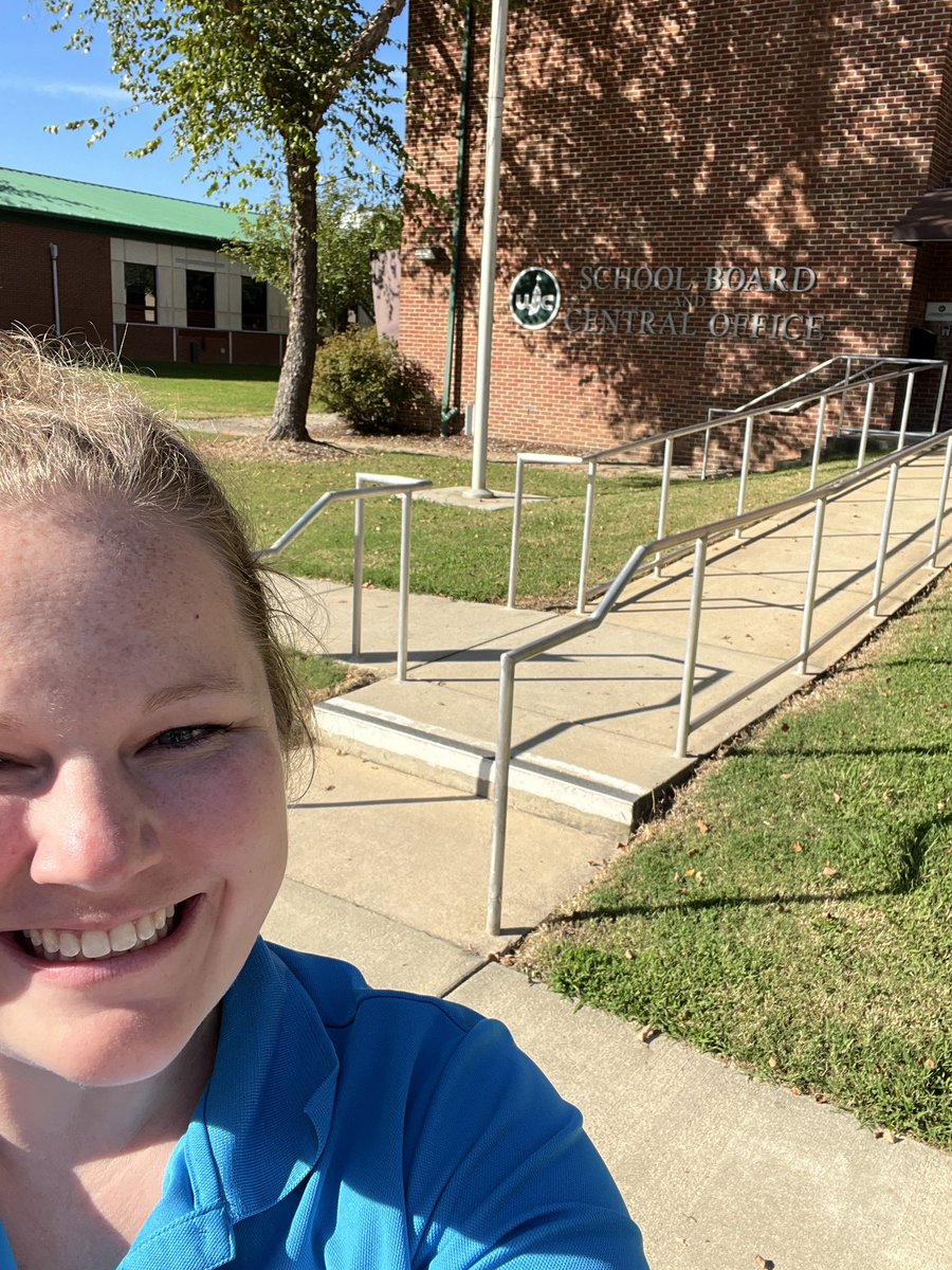 k_beach's tweet photo. First first day at @WJCCSchools is in the books! #wearewjcc #wjccfirstday https://t.co/2QTEp4vwyL