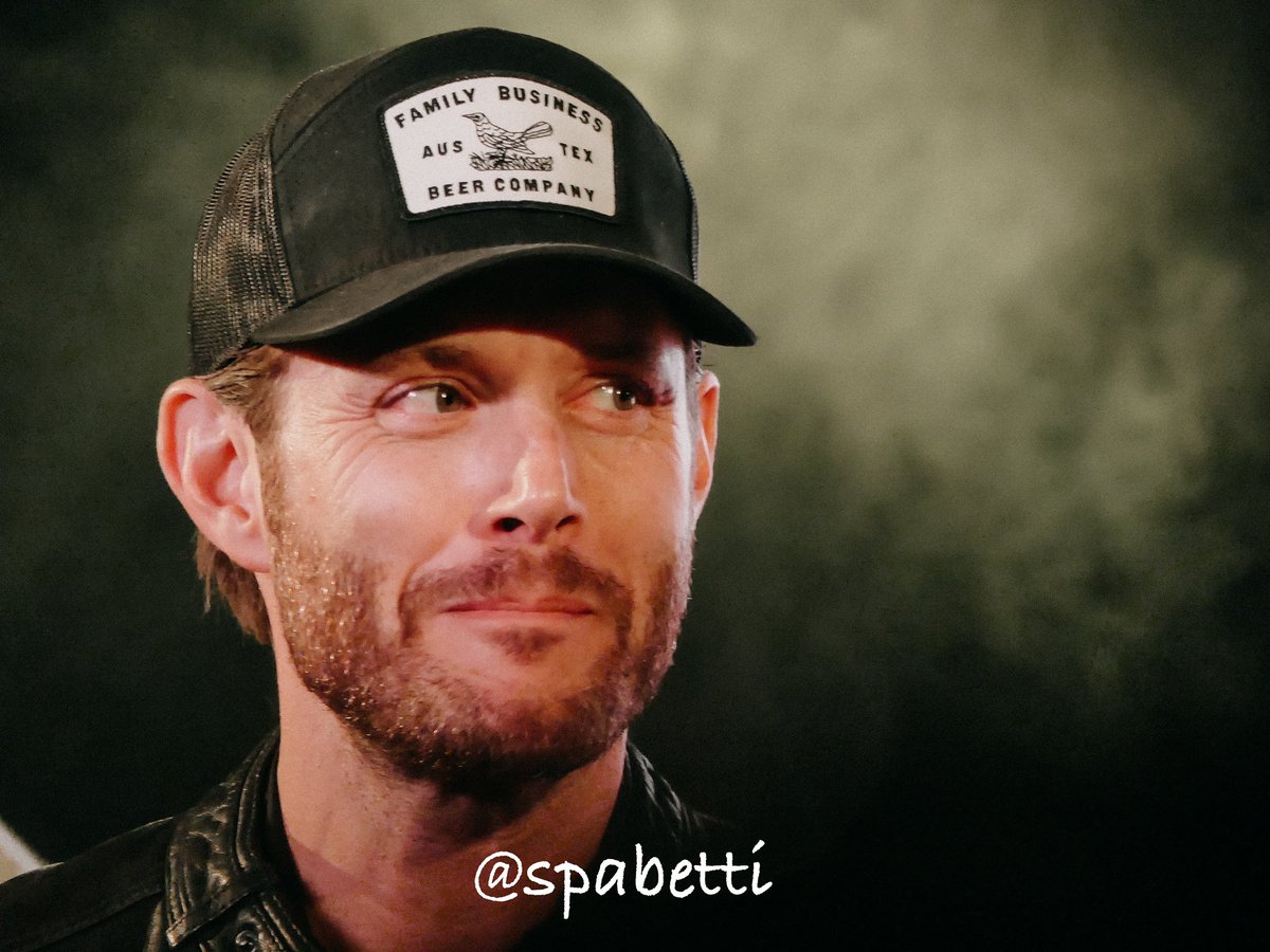 Spabetti's tweet photo. Jensen Sunday Afternoon #jib12 #jensenackles https://t.co/isF5gdcIzi