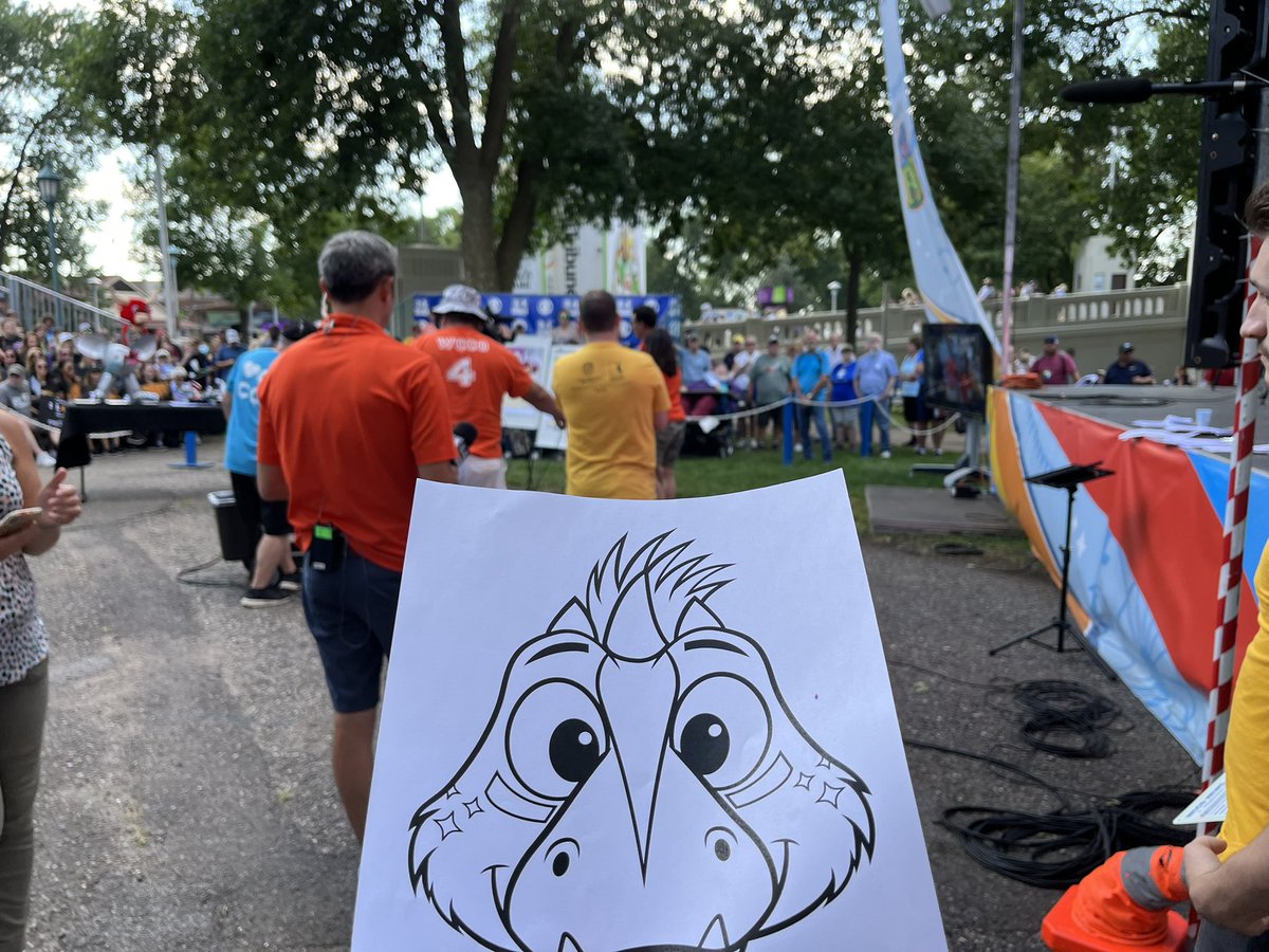 MNAuroraFC's tweet photo. If you’re at the @mnstatefair head to @WCCO to see Rory make her TV debut along with Aurora co-founder and creative director @alliereinke. #Auroraonastick https://t.co/oBisIOd5Mz