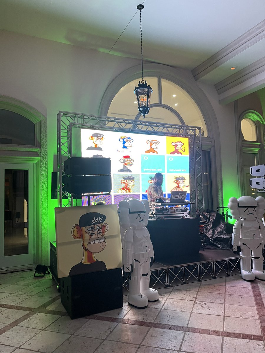 GratitudeHotels's tweet photo. First time at #jaffermansion yesterday and it was an experience. Thanks again, @aj_jaffy18 https://t.co/iwHZCSCg3H