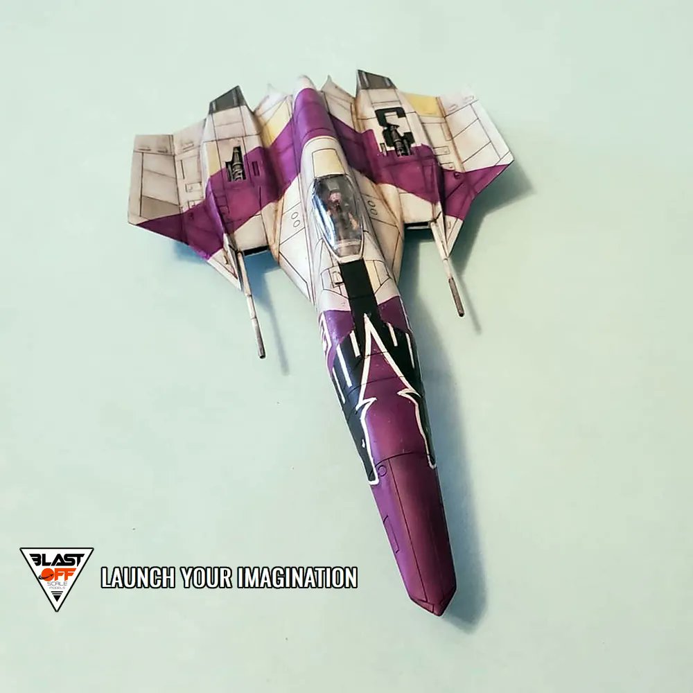 StarshipModeler's tweet photo. This week's new additions to the Store feature original designs from new (to us) manufacturers.  There's the 1/72 Wolfhound from Blastoff Models and the first of Suyata's 'Space Rengo Kentai' (whatever the heck *that* is) space warships &amp; attack fighter.  https://t.co/6CJamwNuWy https://t.co/HMc1kd0ZoC