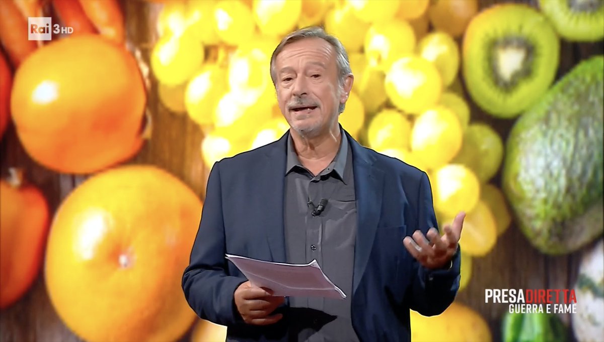 Ancora una volta è una questione politica, la crisi della guerra ci chiede di scegliere la via di uscita in questo caso verso una economia e un agricoltura sostenibile e ci fa vedere con più chiarezza la disuguaglianza alimentare dice <a href="/IaconaRiccardo/">riccardo iacona</a> 
#PresaDiretta <a href="/RaiTre/">Rai3</a>