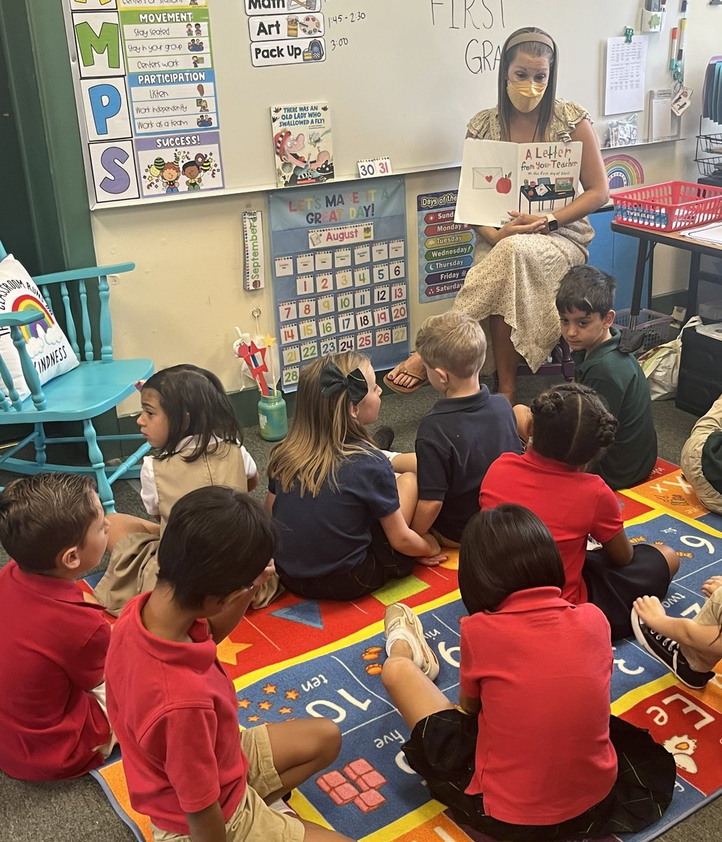 TheBannerSchool's tweet photo. Bobcat had a great first day meeting all our students!  Share your Back to School photos with us!  #BannerBobcats #bannerbobcatsBTS https://t.co/iyvfFrseXm