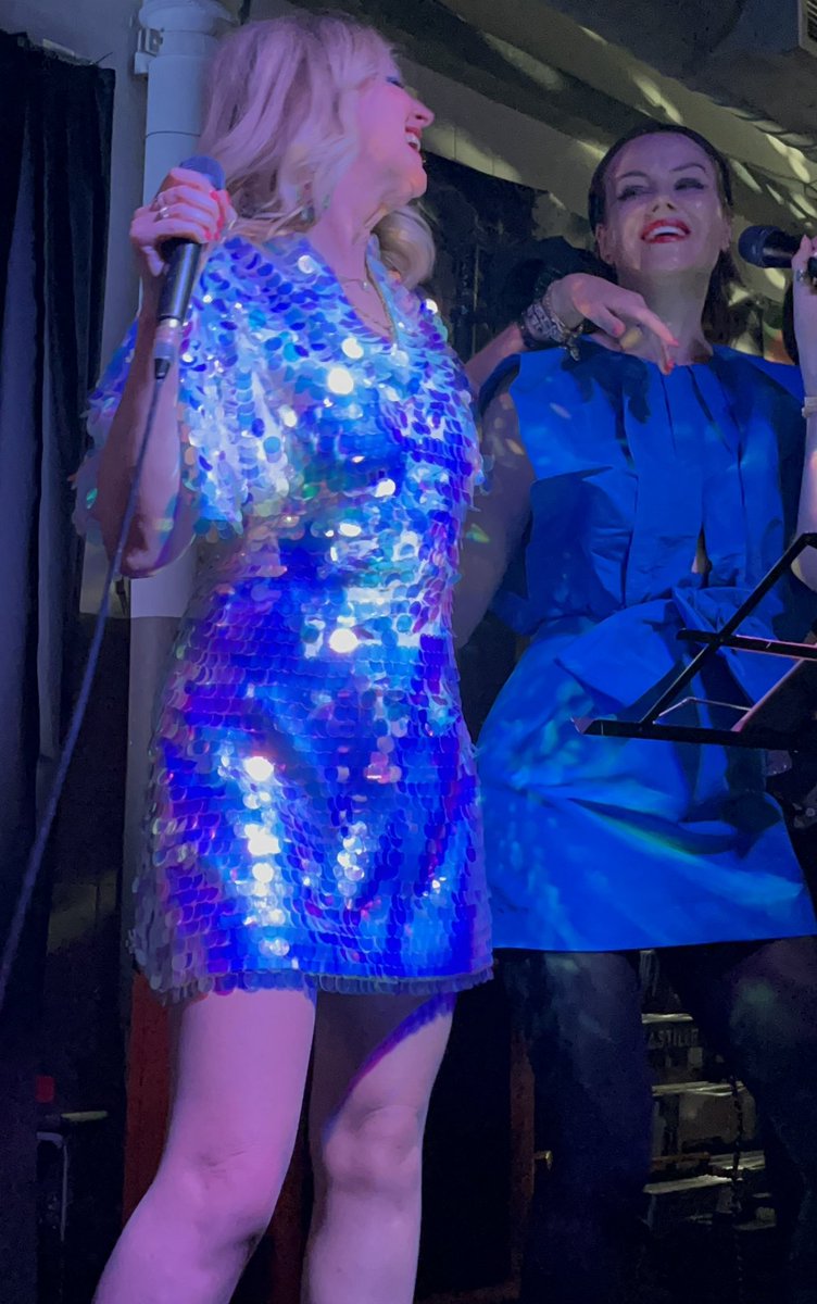 StreekyG's tweet photo. Fabulous night on Friday for the launch of @AlteredImages5 awesome new album #mascarastreakz with the amazing @claregrogan2 and her band #claregrogan #alteredimages #glitterball #beautifulthing #home #doublereflection #roughtradeeast https://t.co/BwqswNv2p9