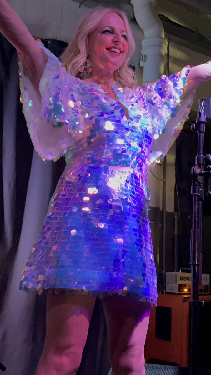 StreekyG's tweet photo. Fabulous night on Friday for the launch of @AlteredImages5 awesome new album #mascarastreakz with the amazing @claregrogan2 and her band #claregrogan #alteredimages #glitterball #beautifulthing #home #doublereflection #roughtradeeast https://t.co/BwqswNv2p9