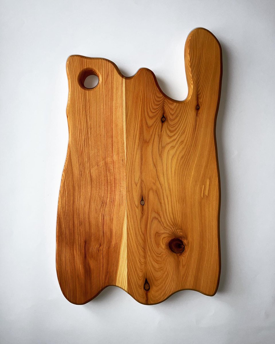 Nls_concept's tweet photo. Ardıç Ağacından El Yapımı Kesme Tahtamız !
Our cutting boards handmade of juniper wood !
⬆️ Ayrıntılar için dm atabilirsiniz. / Dm for details. ⬆️
#photooftheday #kitchendesign #look #picoftheday #food #followme #bestoftheday #envywearco #colorful #style  #wood #nlsconcept https://t.co/jcHuczoiCJ