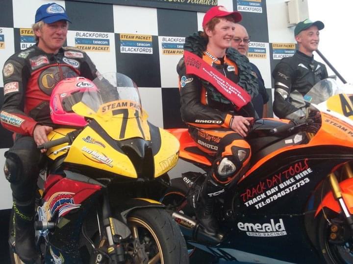 dhr_team's tweet photo. 11years ago today #manxgrandprix #waynehamilton https://t.co/f4xYJ01QlZ