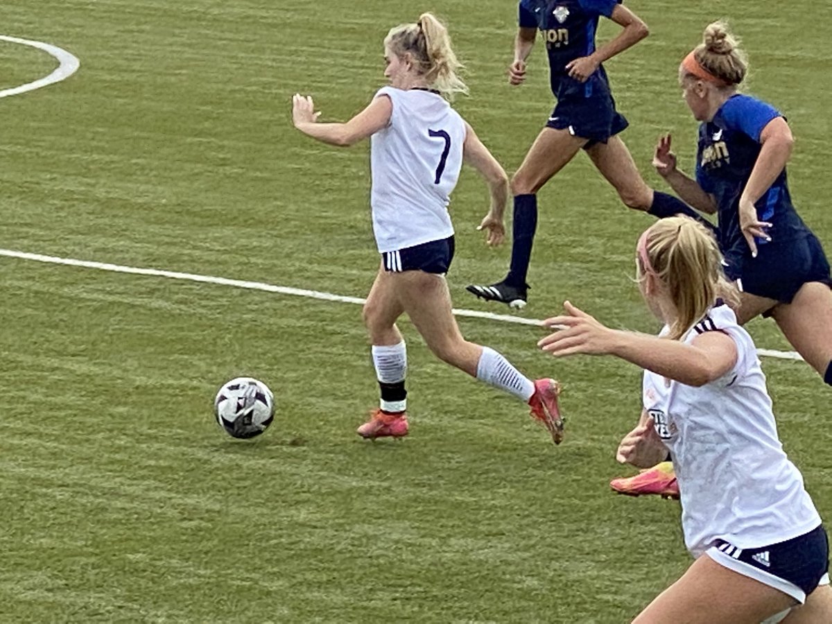 Great job on the field this weekend STLDA 04 Bayern, 2 wins for our NPL league! Way to represent in KC! Praying for a speedy recovery for our #22 ⚽️⚽️ <a href="/BayernStl04/">St. Louis Development Academy 2004 Bayern</a> <a href="/ANortrup/">alexandria nortrup</a>