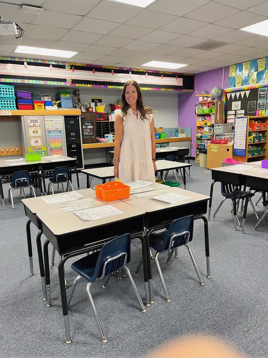 msmoss23's tweet photo. We had a great first day back!!!  Talked a lot about rules and procedures and all things first grade!  We even found time for a little play dough. 😁#firstdayinfirst @LaurelMillElem https://t.co/A7AuEDLUXK